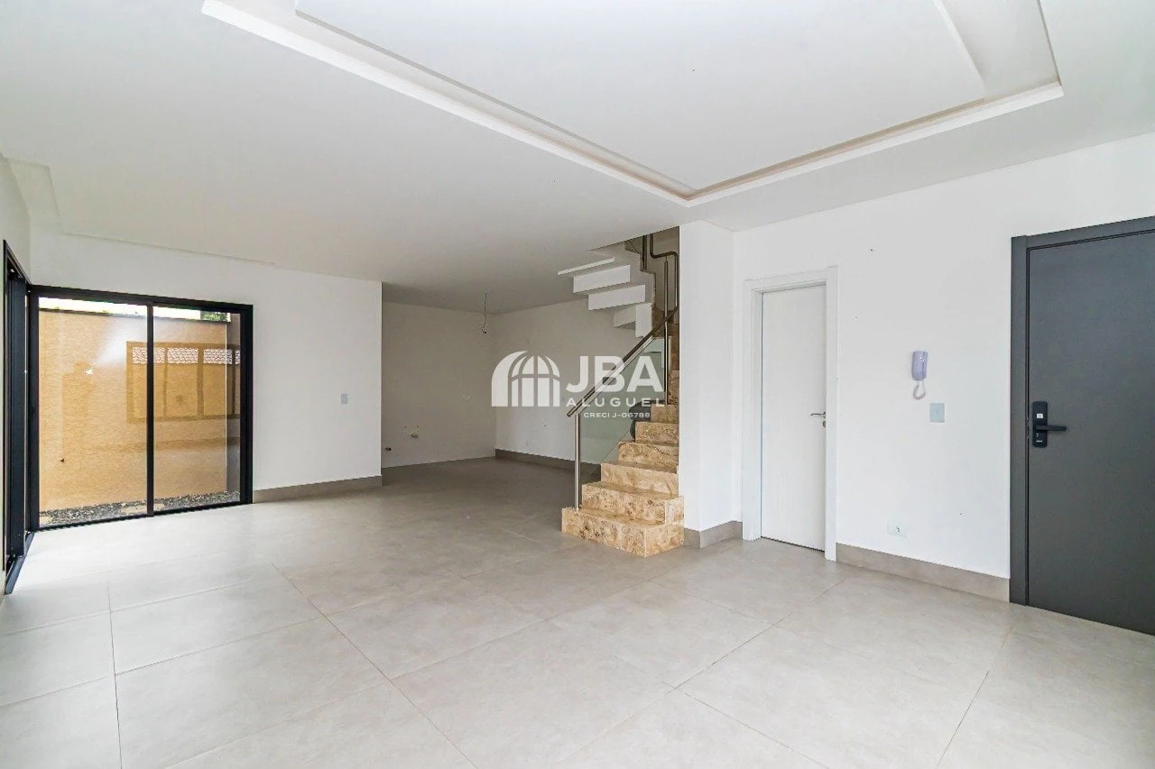 House with open-plan kitchen and 3 bedrooms plus suite — photo 7