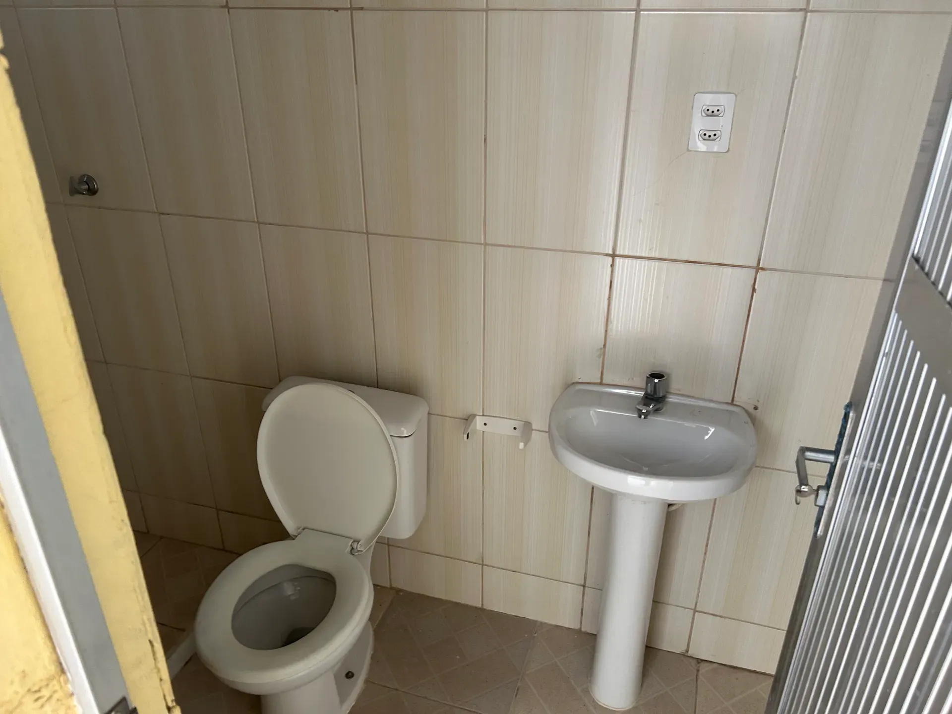 Garden in a 4-bedroom house, 220 m² — photo 25