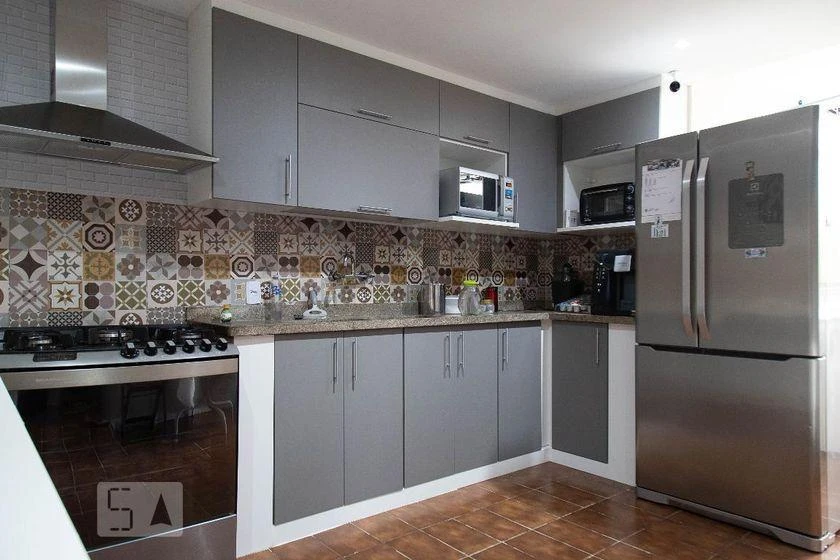 Rental apartment with 4 bedrooms and 150 m² — photo 46
