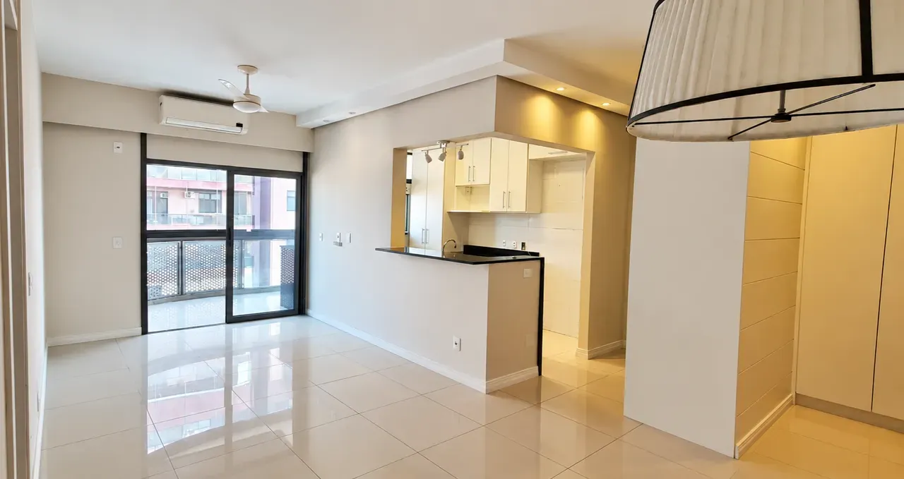 Apartamento no 20º andar com varanda envidraçada — photo 5
