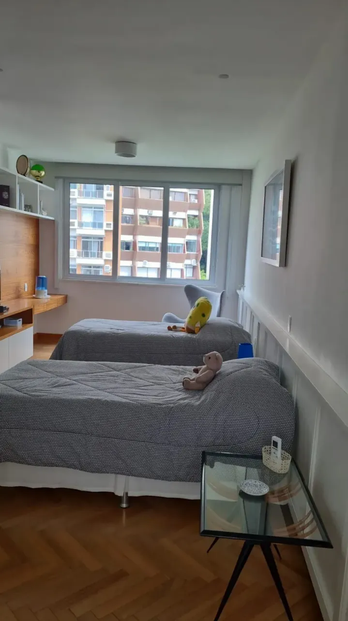 Apartamento con 3 dormitorios y ventanales de suelo a techo — photo 16