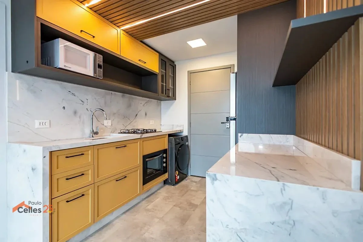 Засклений балкон та 2 спальні: квартира 47 м² — photo 10