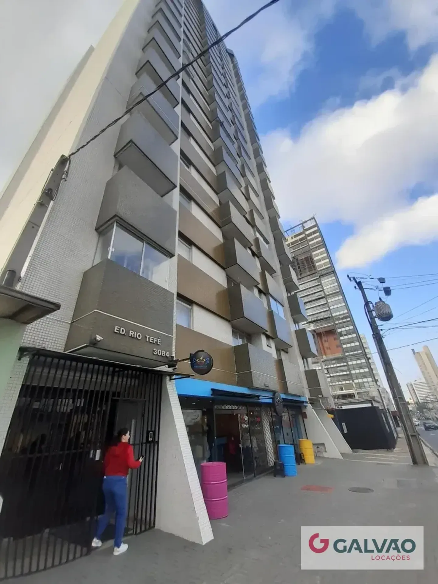 1-bedroom apartment with 70 m² and city views — photo 3