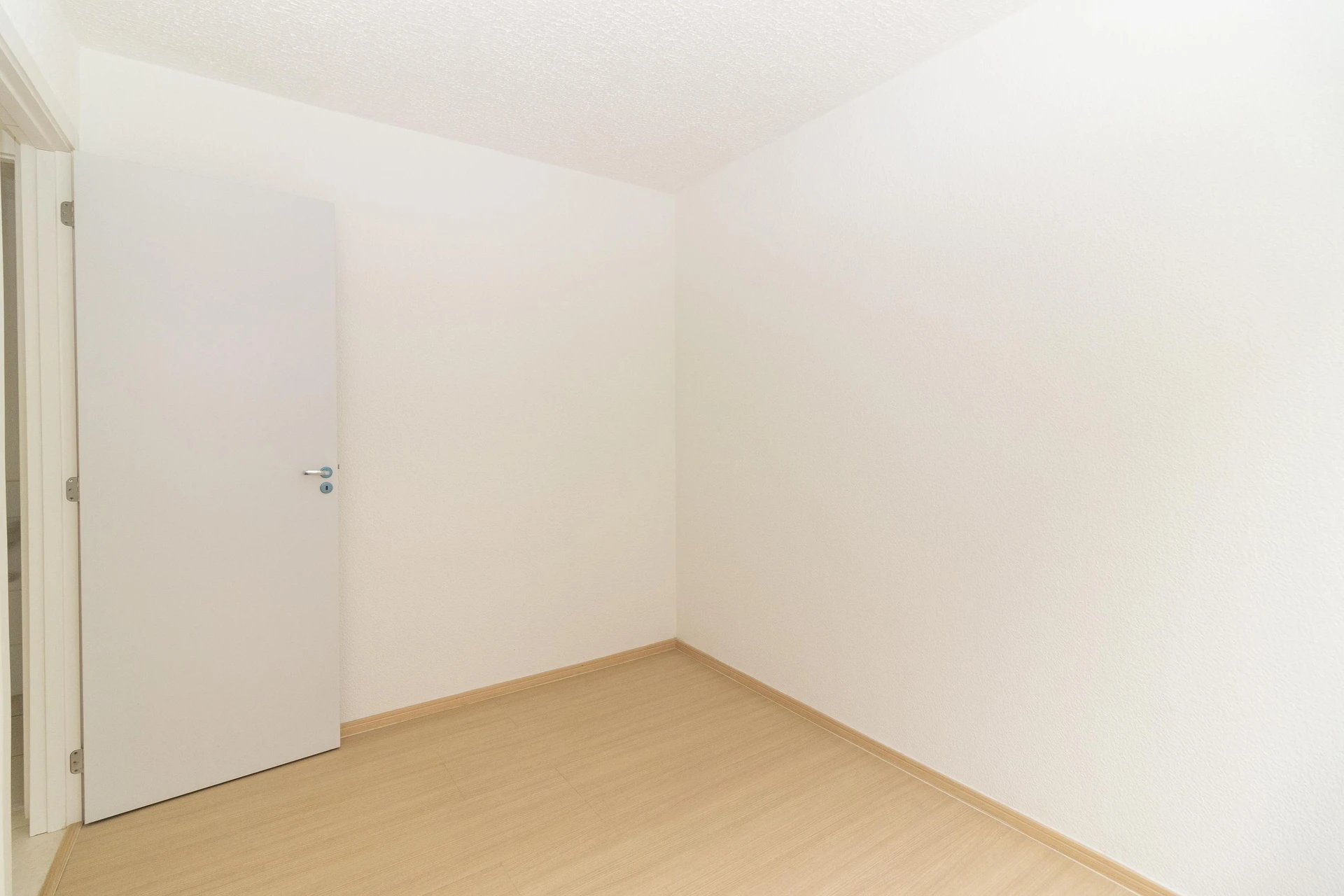 Apartamento com 2 quartos e piscina no condomínio — photo 13