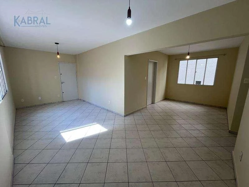 2-bedroom apartment with 2 bathrooms and parking