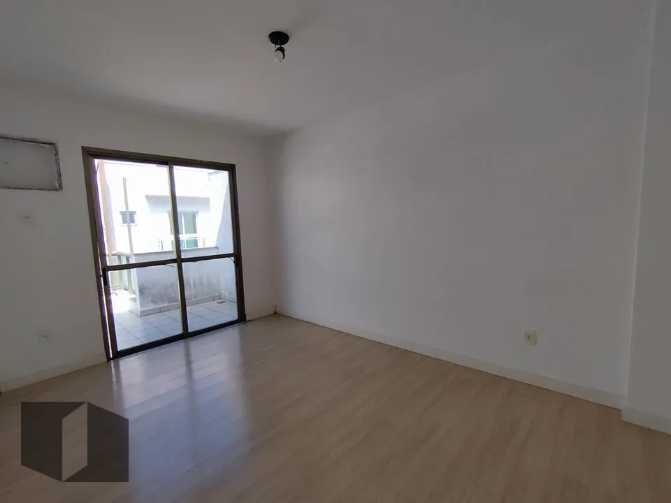 Penthouse with 3 bedrooms and a terrace — photo 3