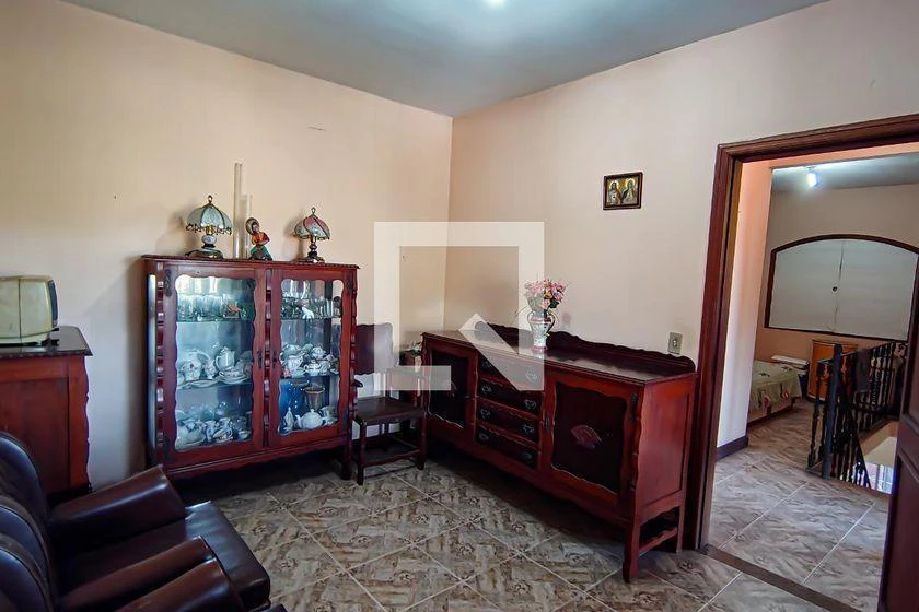 Casa de 420 m² com 4 quartos, 3 vagas e quintal — photo 28