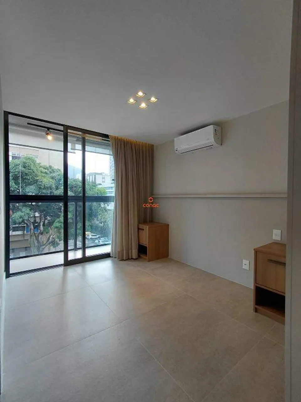 Apartment with 3 bedrooms, 2 bathrooms and enclosed balcony — photo 17