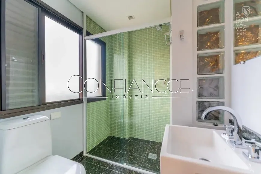 Penthouse with 4 en-suite bedrooms and private BBQ garden — photo 13