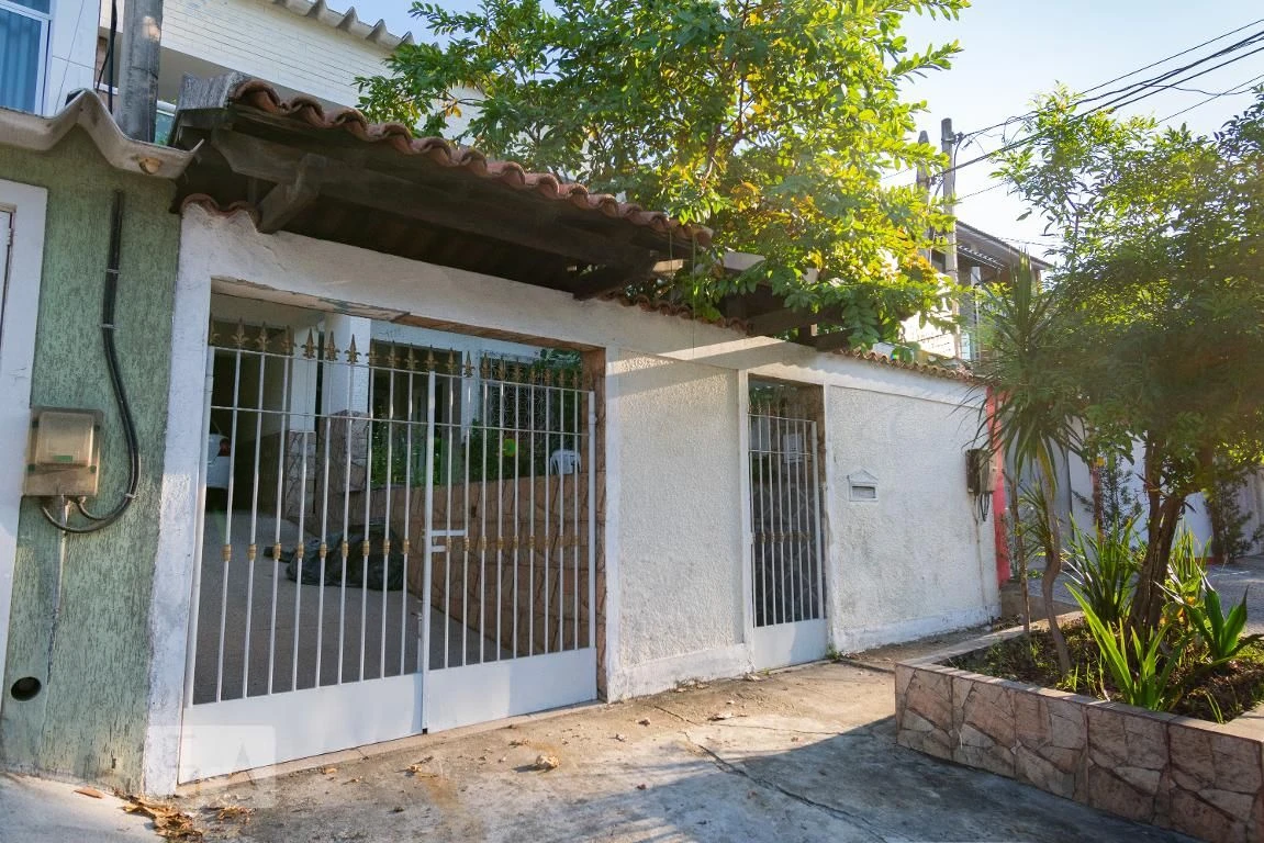 Furnished 4-bedroom house with private garden — photo 77