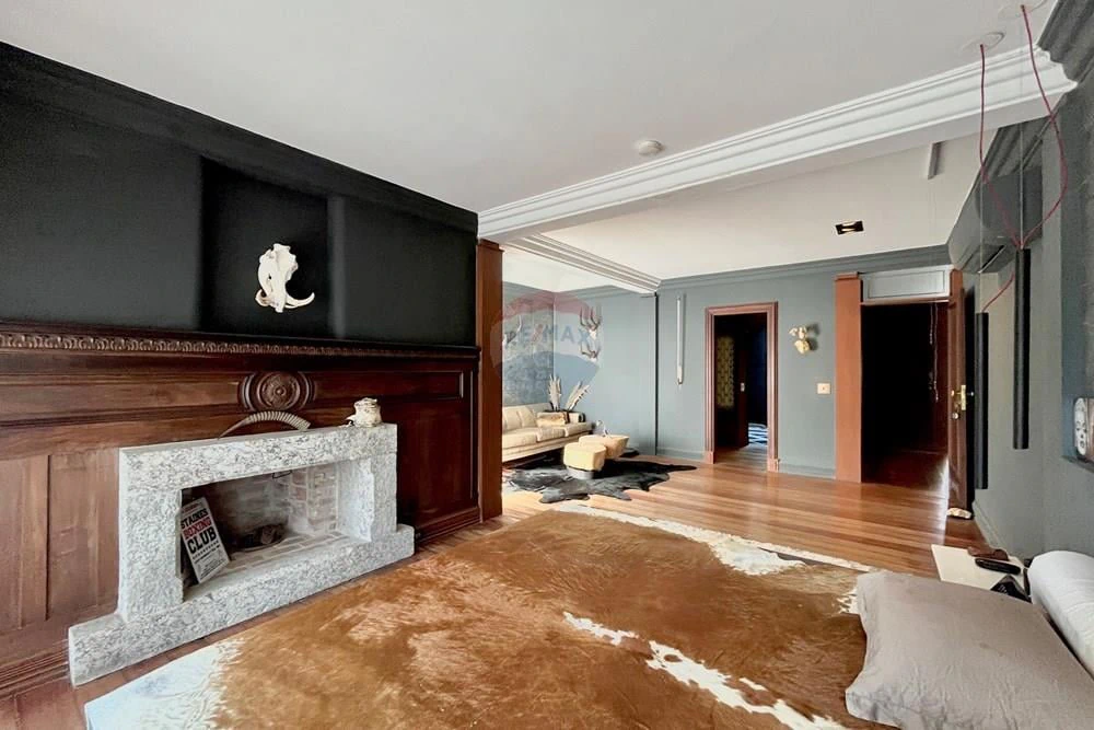 Будинок 1300 м² з 5 спальнями та 10 паркувань — photo 7