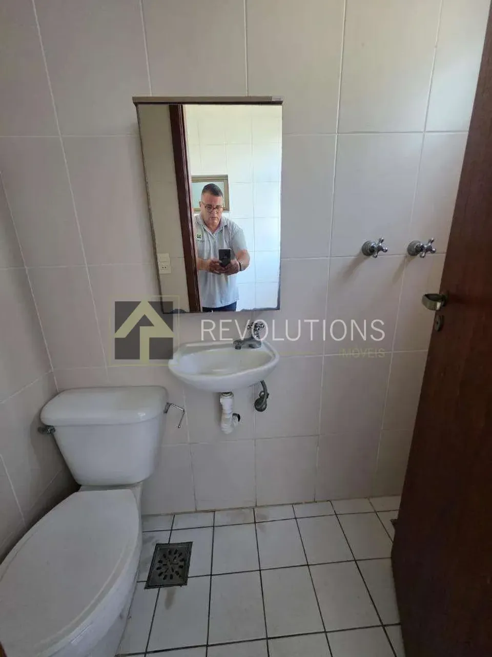 Apartamento mobiliado com 3 quartos e 3 banheiros — photo 4