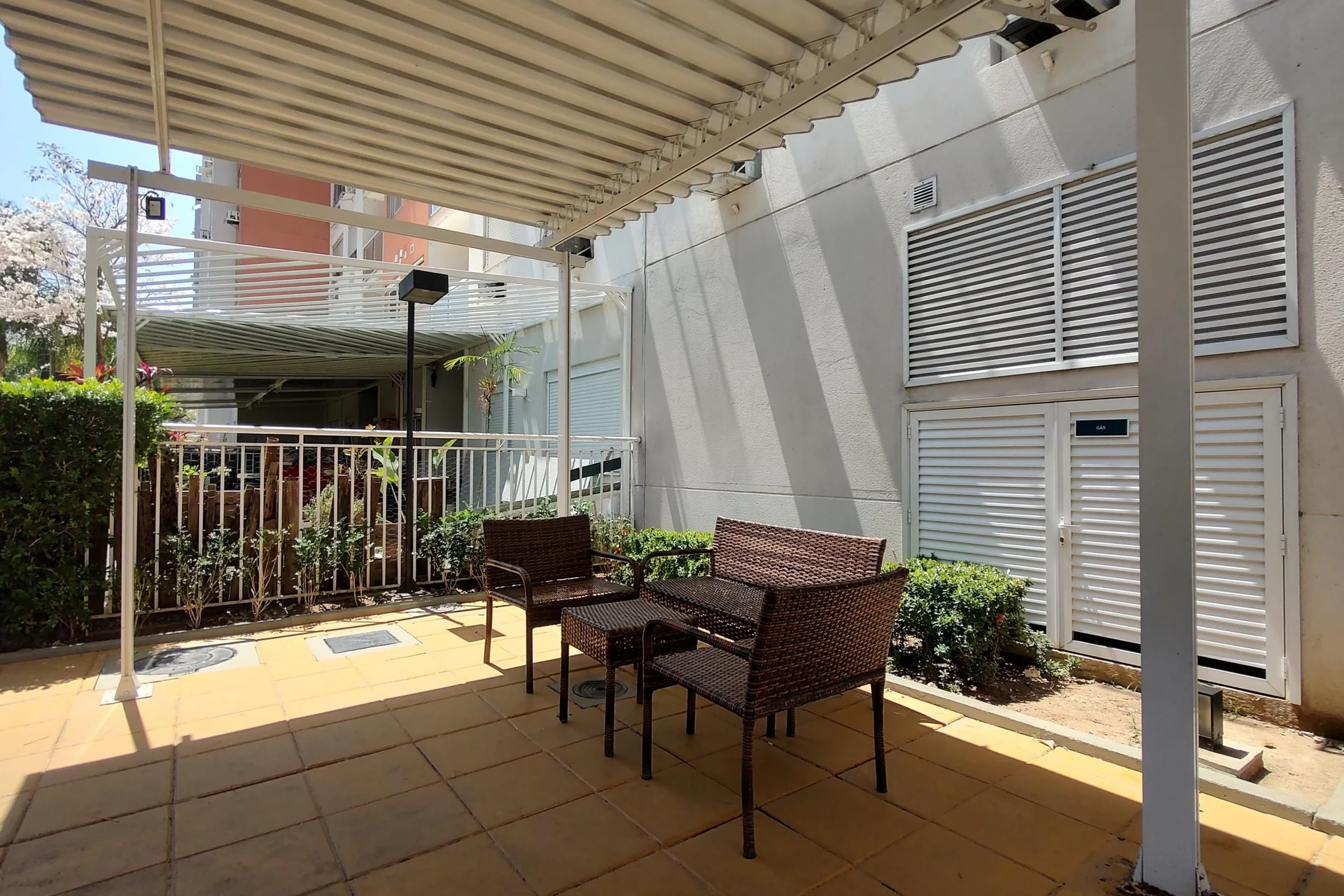 2-bedroom apartment in a building with a sauna — photo 31