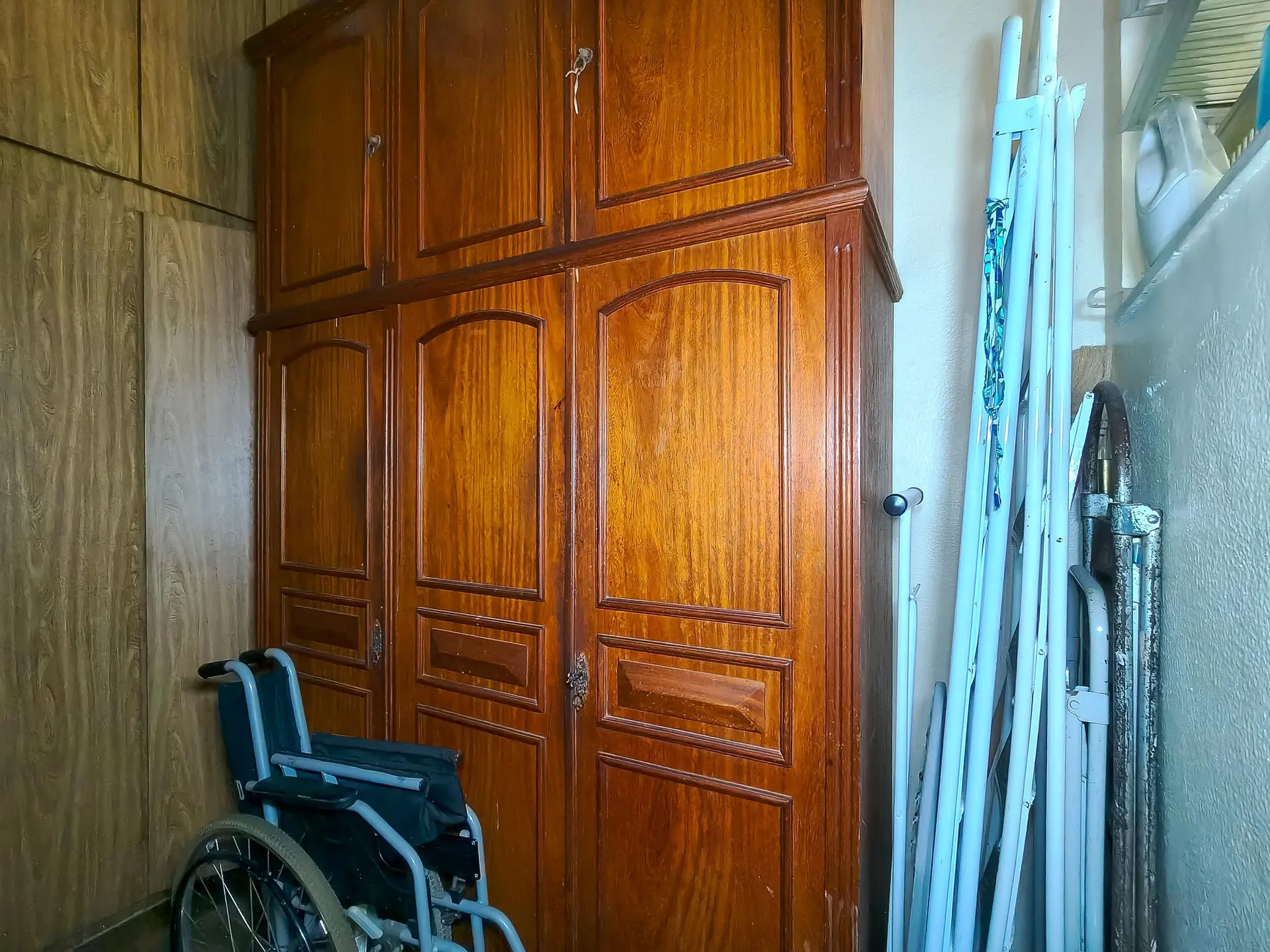 Furnished 3-bedroom apartment with 2 bathrooms — photo 24