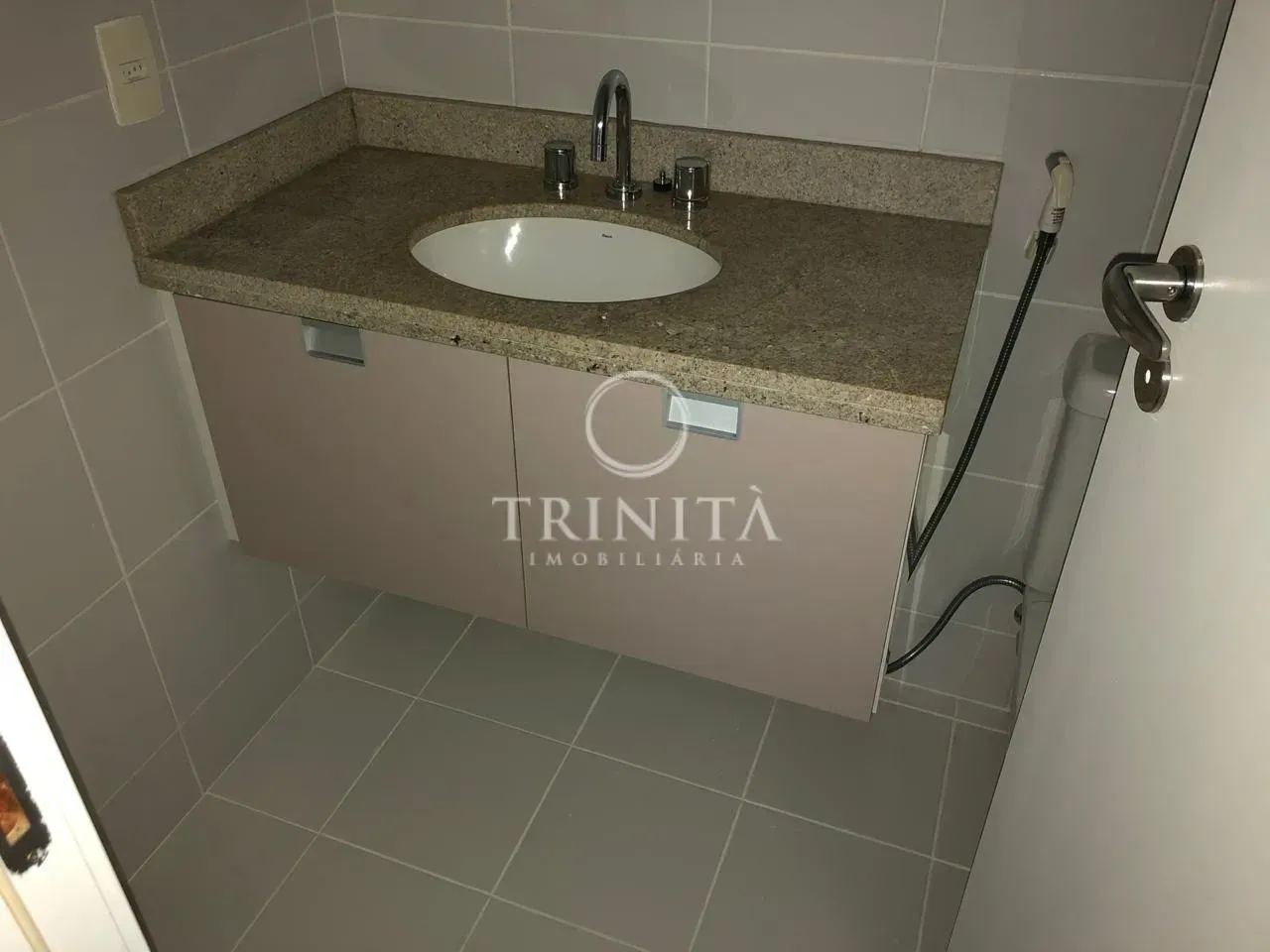 Apartamento de 2 quartos com piscina externa compartilhada — photo 14
