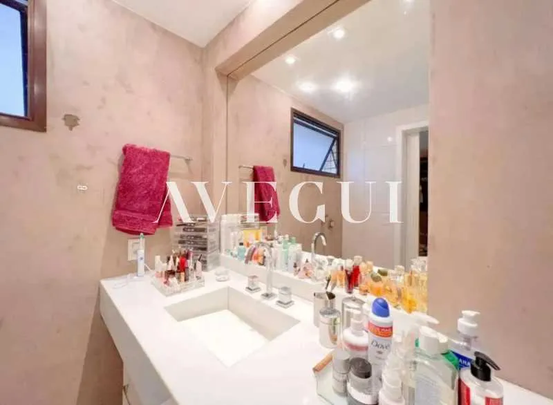 193 m² apartment with 3 suites and 3 parking spaces — photo 4