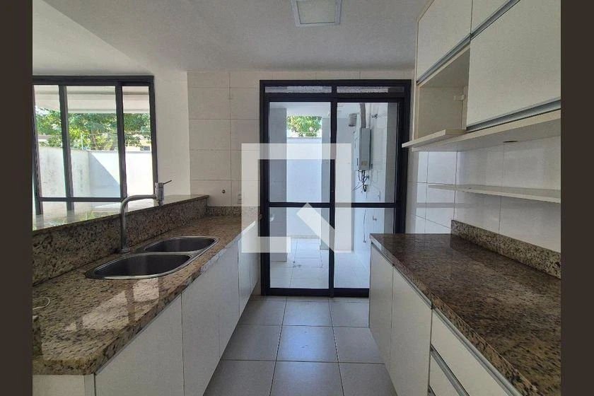 Casa em condomínio com 4 suítes e 150 m² — photo 44