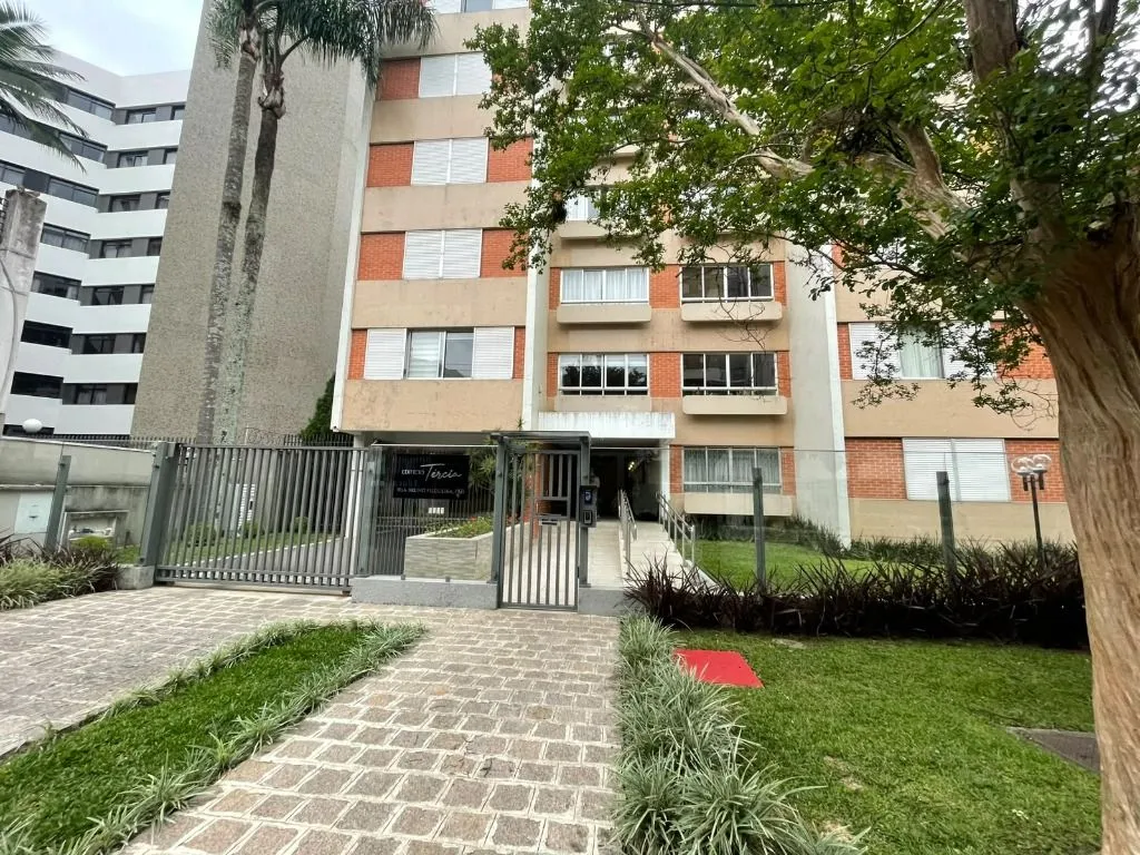 3-bedroom apartment, 1 with its own bathroom, 90 m² — photo 11