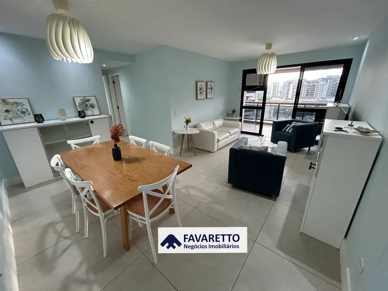 Furnished apartment with 3 bedrooms and 3 bathrooms