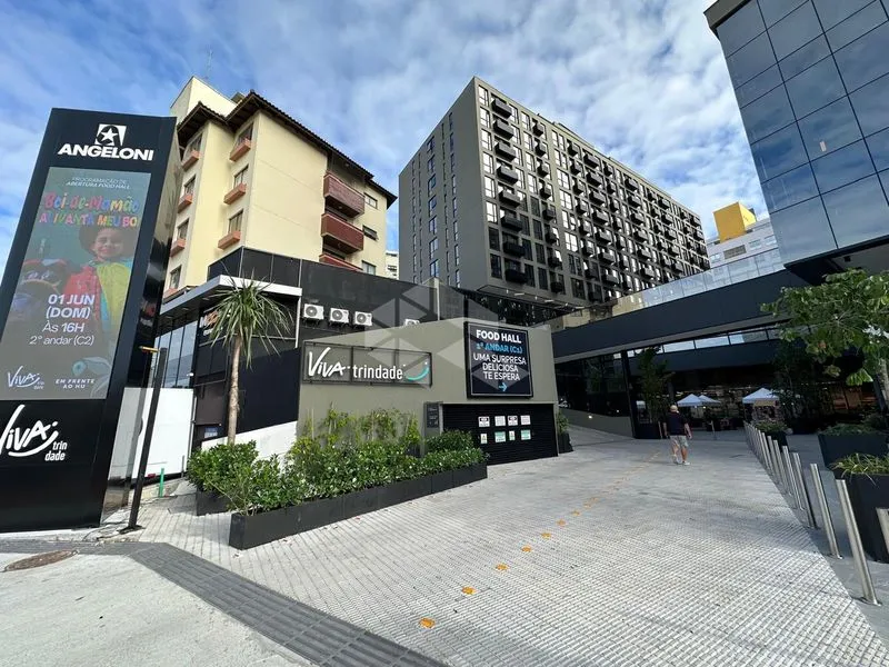 Furnished 33 m² studio with 1 bedroom and 1 bathroom — photo 28