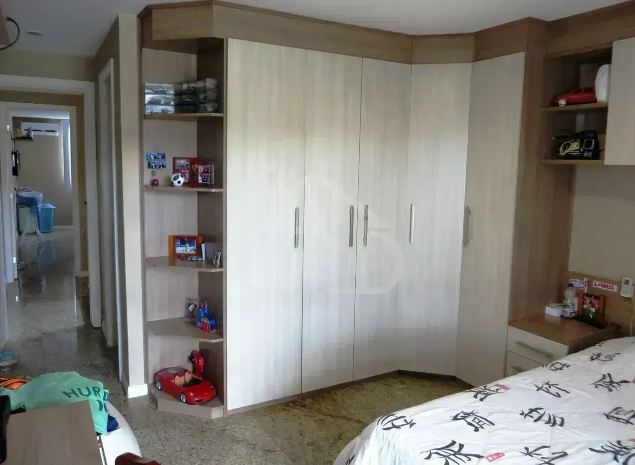 Furnished house with 4 bedrooms and a shared pool — photo 12