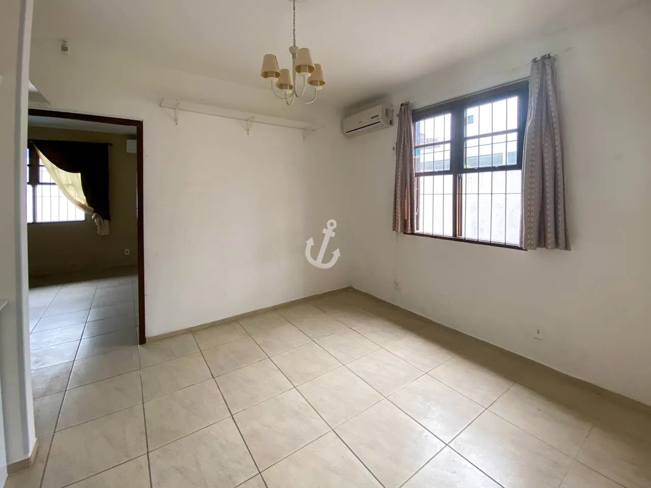 Rental house with 5 bedrooms and 4 parking spots — photo 12
