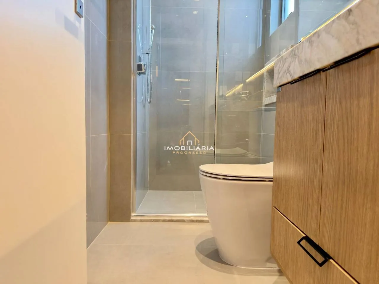 Dishwasher in a 3-bedroom apartment, 153 m² — photo 73
