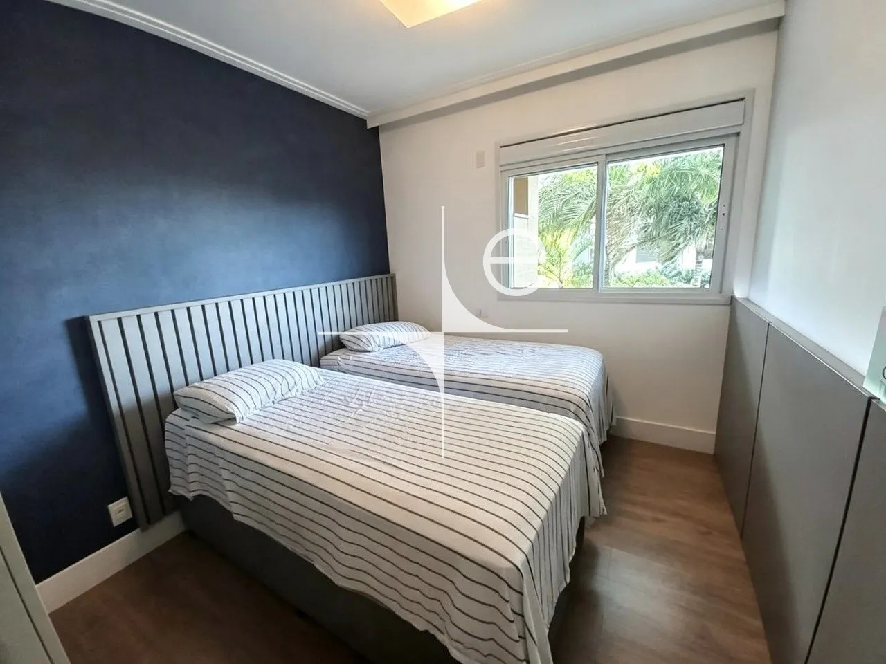 2-bedroom apartment with a washing machine — photo 9