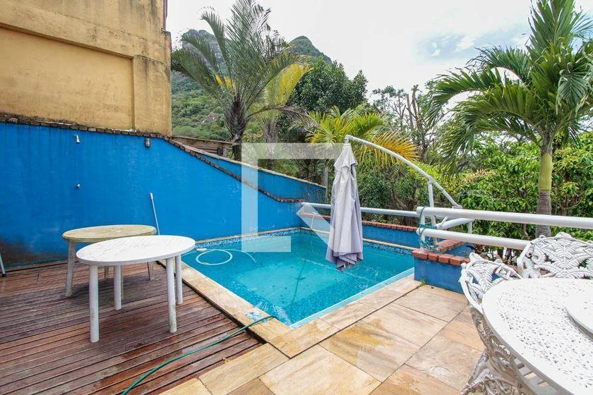 Casa mobiliada de 600 m² com 3 quartos e 3 banheiros — photo 3
