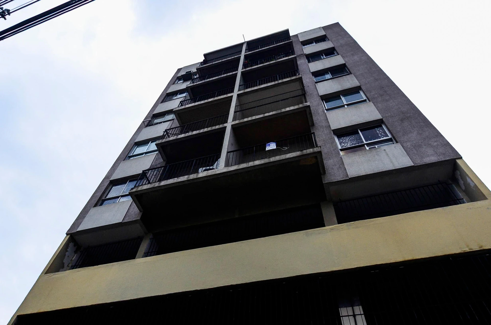 Unfurnished apartment with 2 bedrooms and a balcony — photo 47