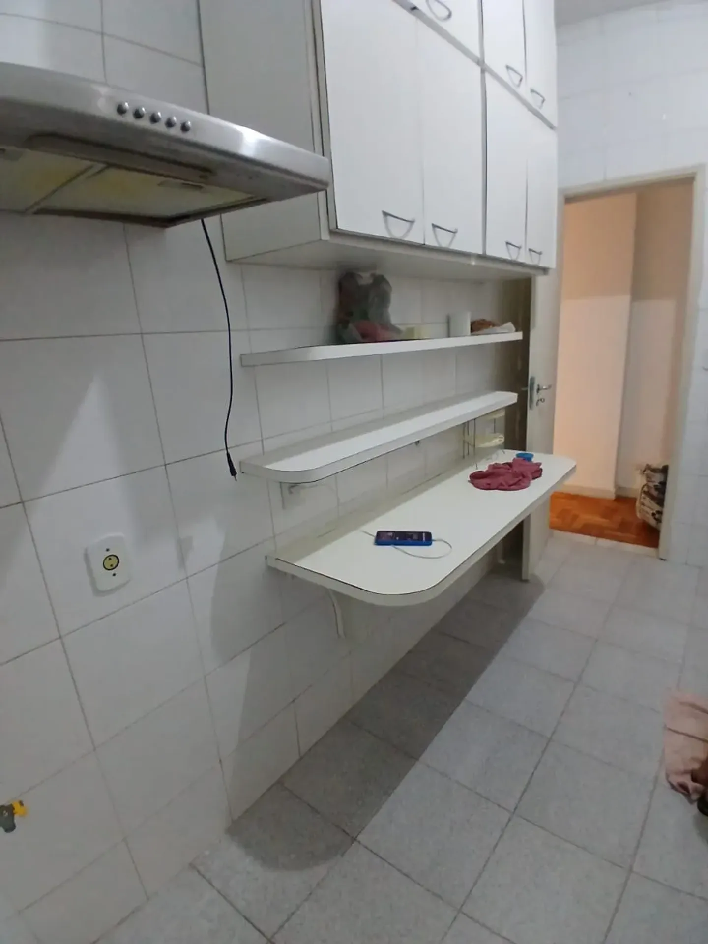 Apartment on the 4th floor with a walk-in closet — photo 2