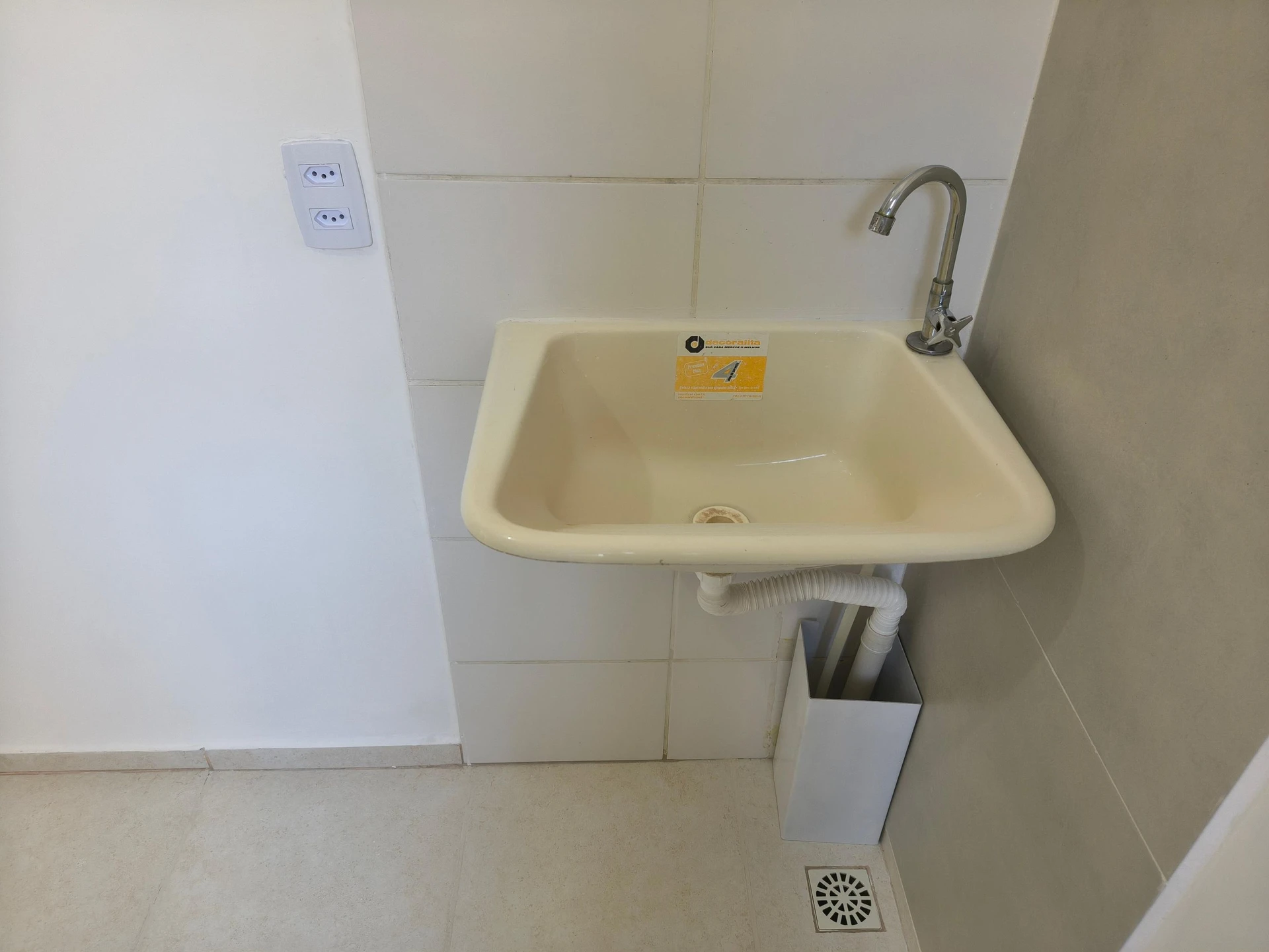 Apartamento de 2 quartos em condomínio com piscina — photo 10