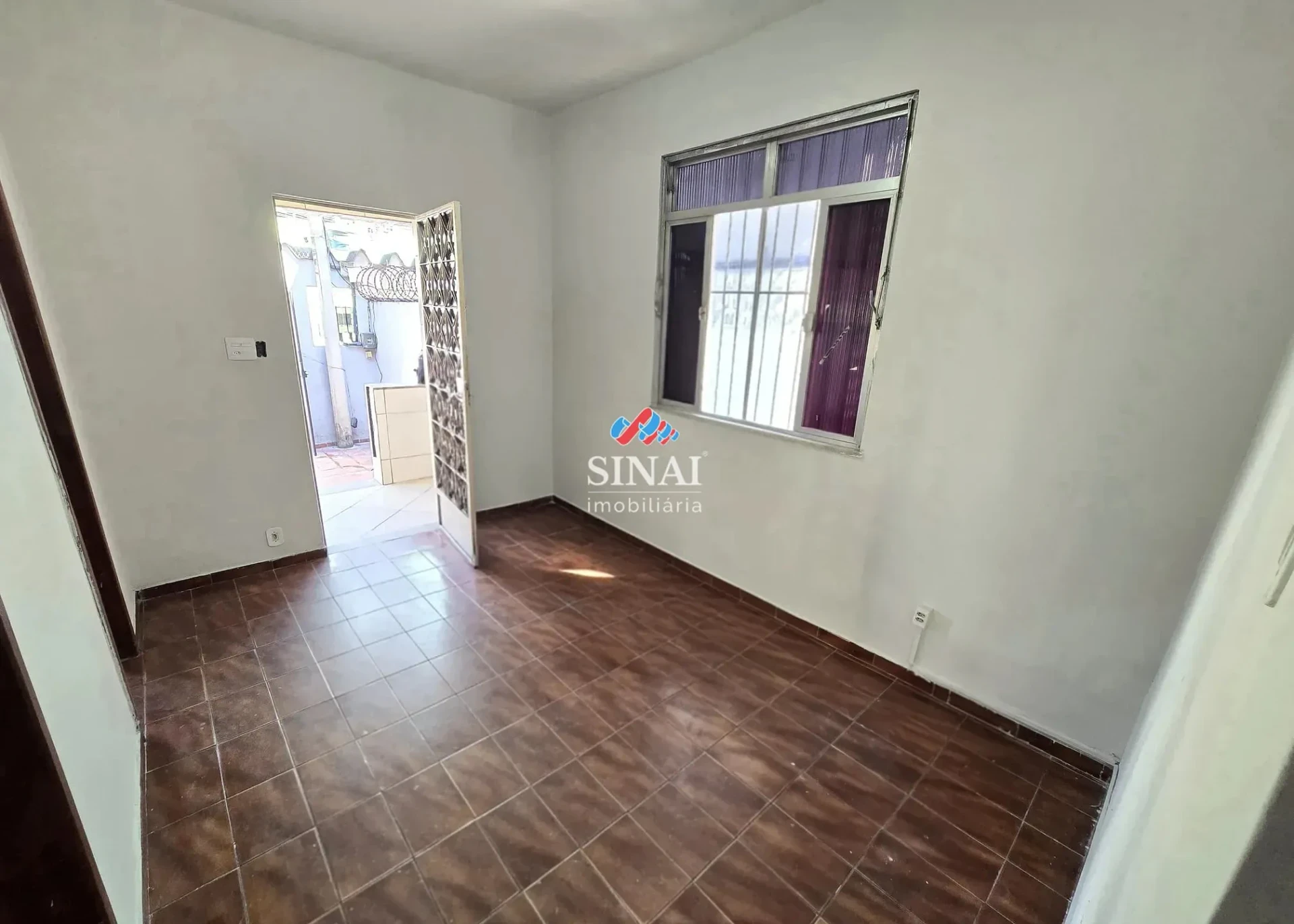 Будинок на 3 спальні 254 м² з 1 місцем для авто — photo 2