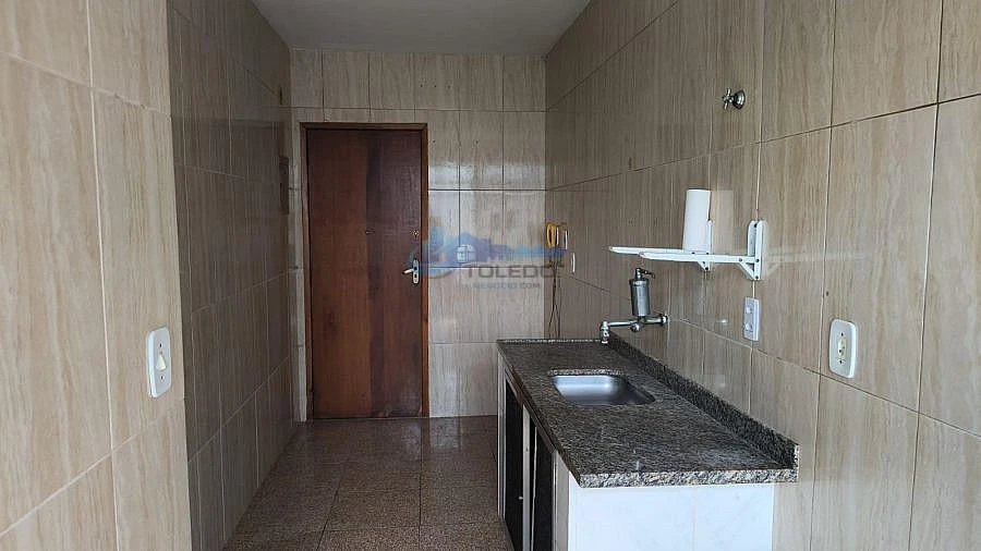 56 m² apartment with 2 bedrooms and a closed kitchen — photo 2