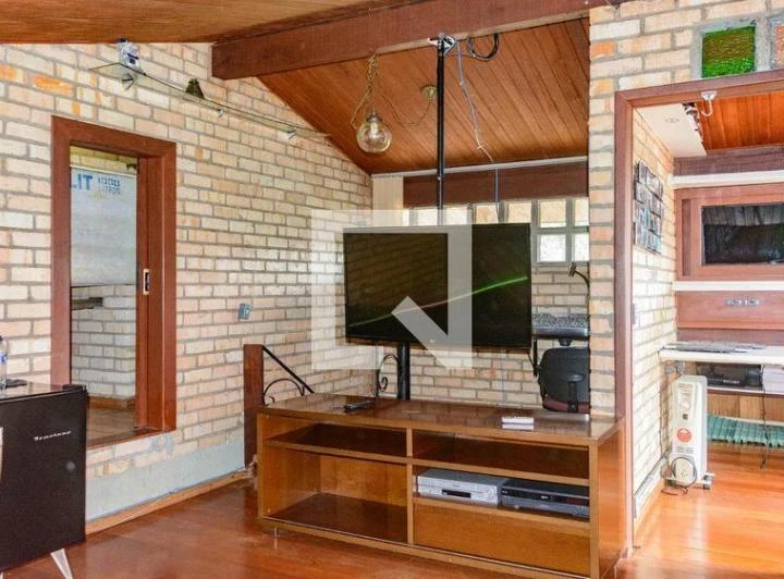 Rental house with 4 bedrooms and open-plan kitchen — photo 3