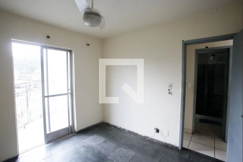 2-bedroom rental apartment with balcony — photo 9
