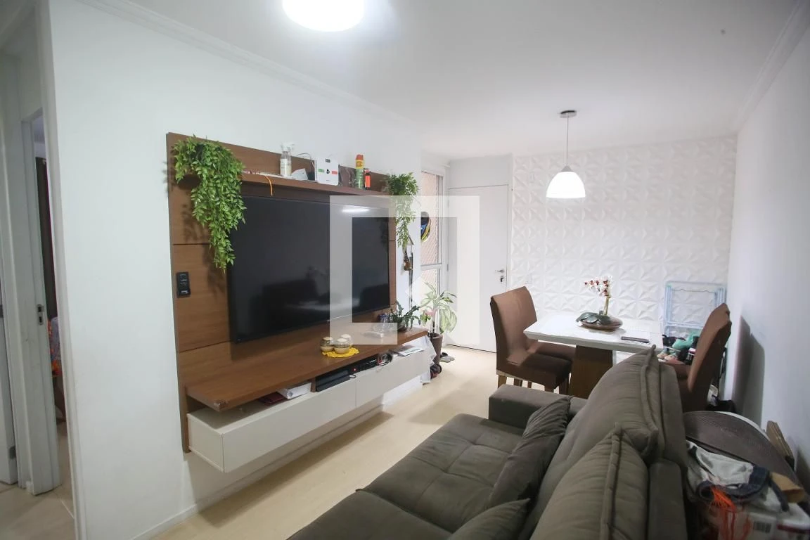 Apartamento com 2 quartos e cozinha fechada — photo 12