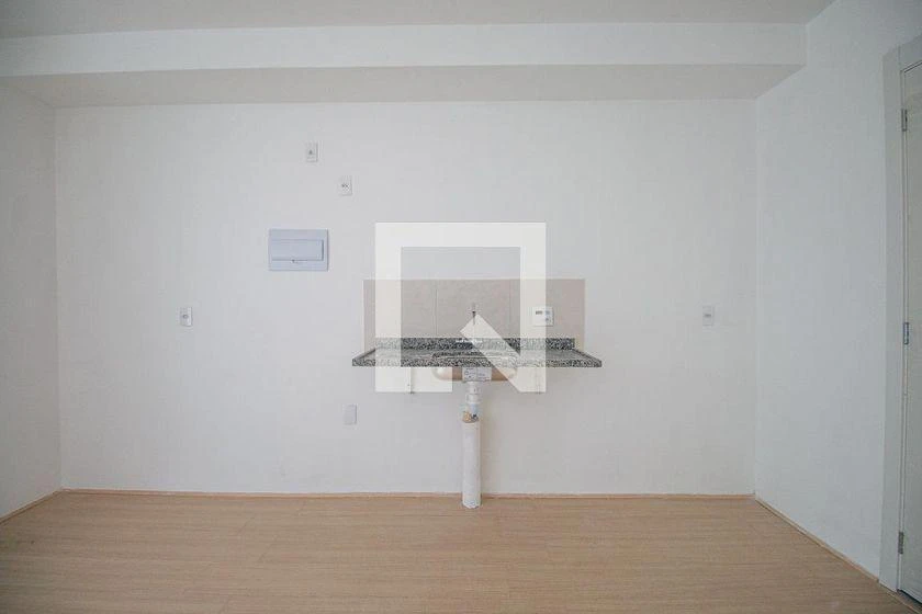 Apartment, 32 m², with wood or laminate floors — photo 6