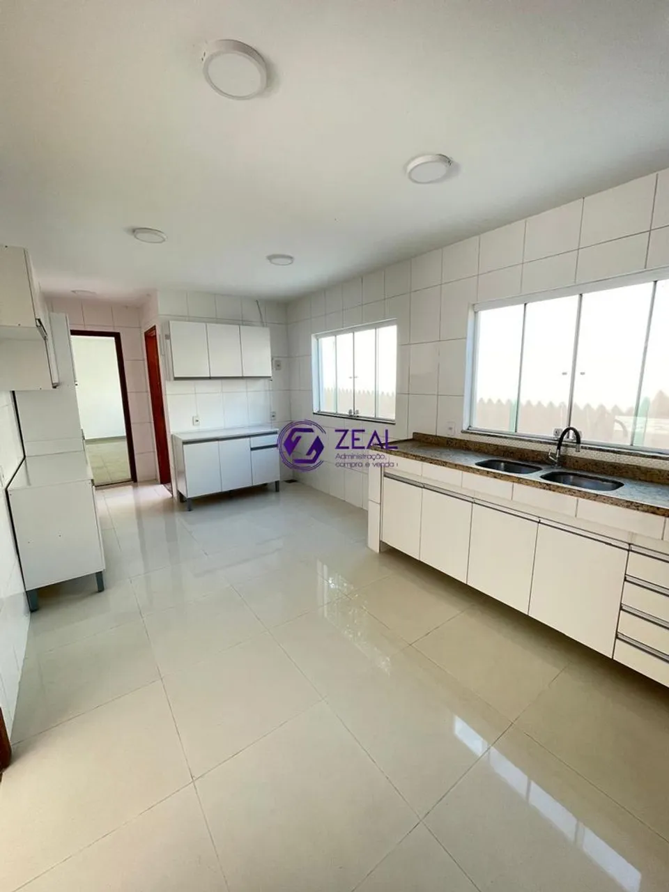 Triplex rental house with 4 suites and 220 m² — photo 15