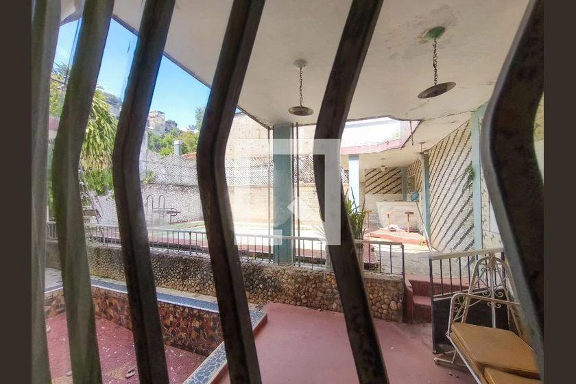 500 m² rental house with 4 bedrooms and 2 bathrooms — photo 35