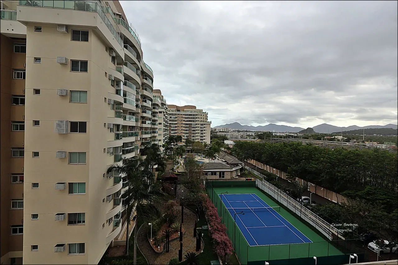 2-bedroom apartment with enclosed balcony and 2 baths — photo 11