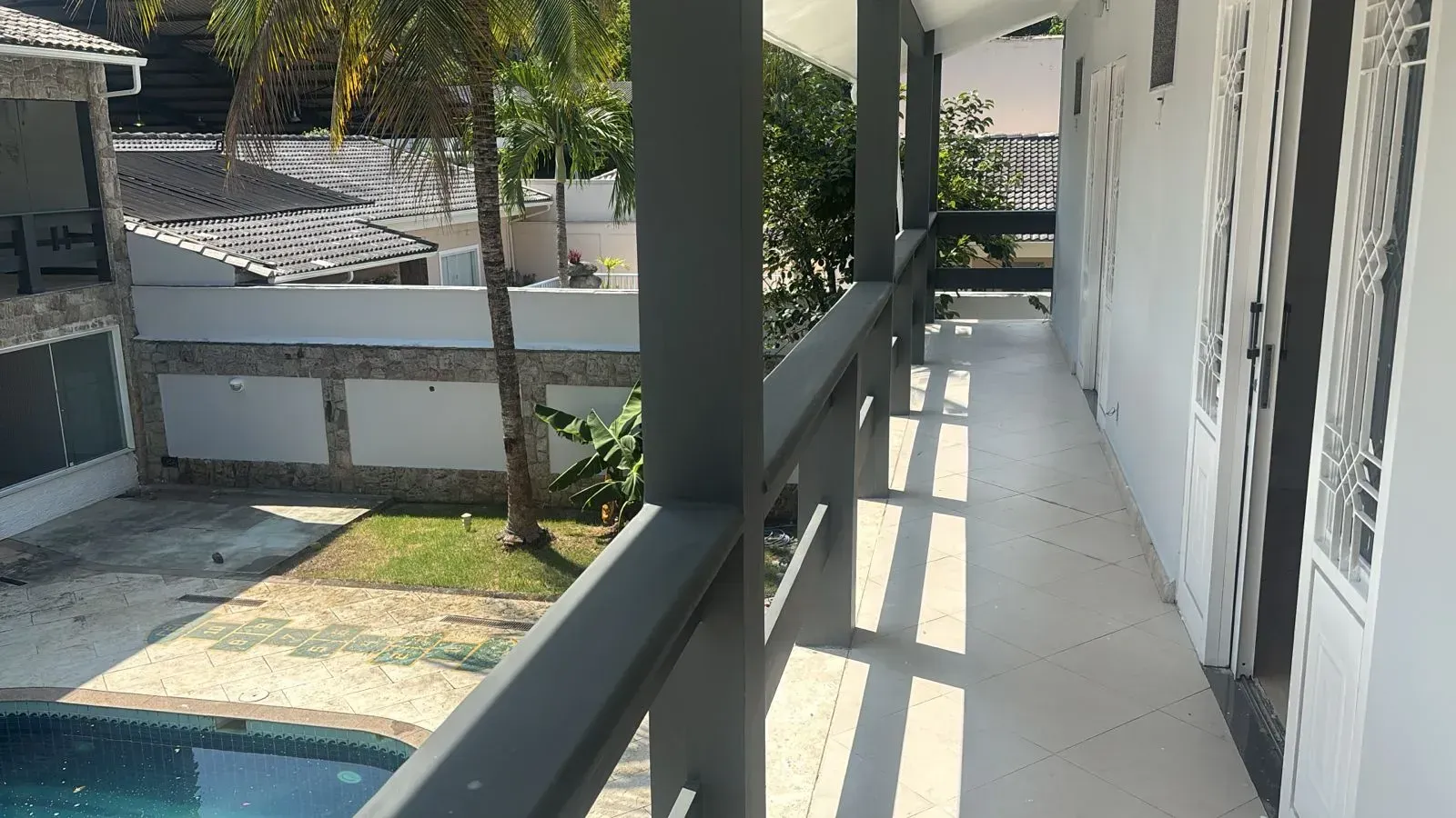 Apartment with 4 bedrooms, balcony and 500 m² — photo 10