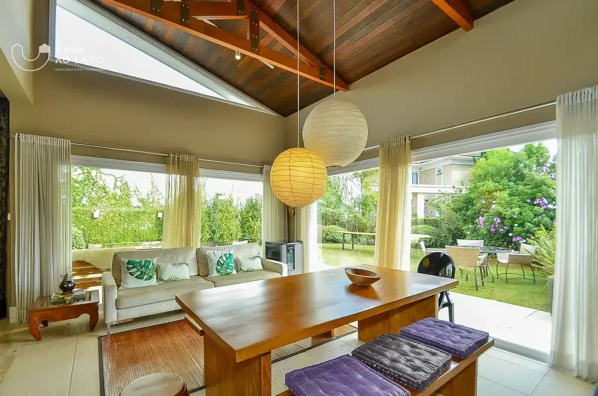 House with 629 m², 4 bedrooms and a balcony — photo 8