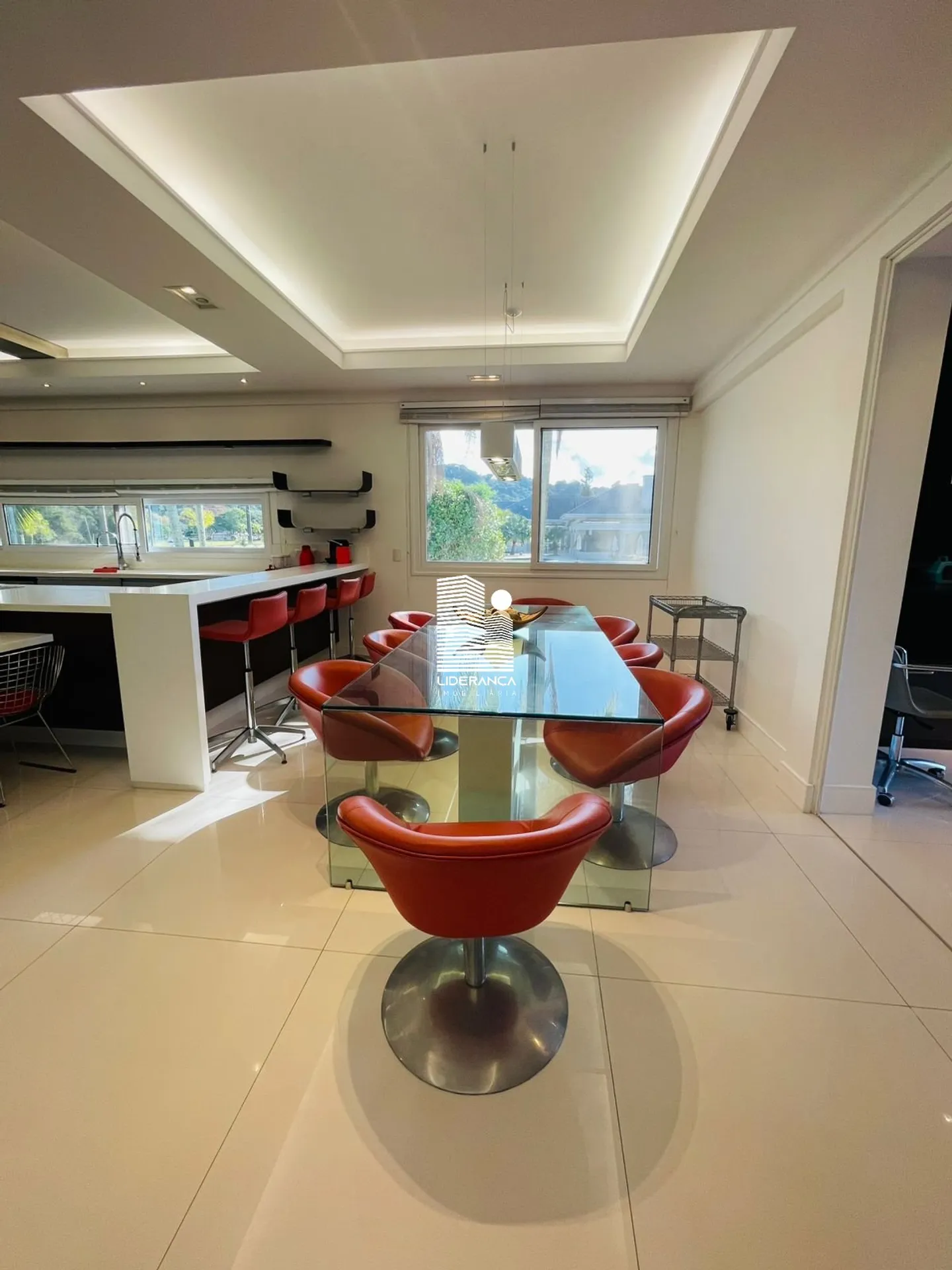 Casa mobiliada com 9 dormitórios e jardim privativo — photo 111