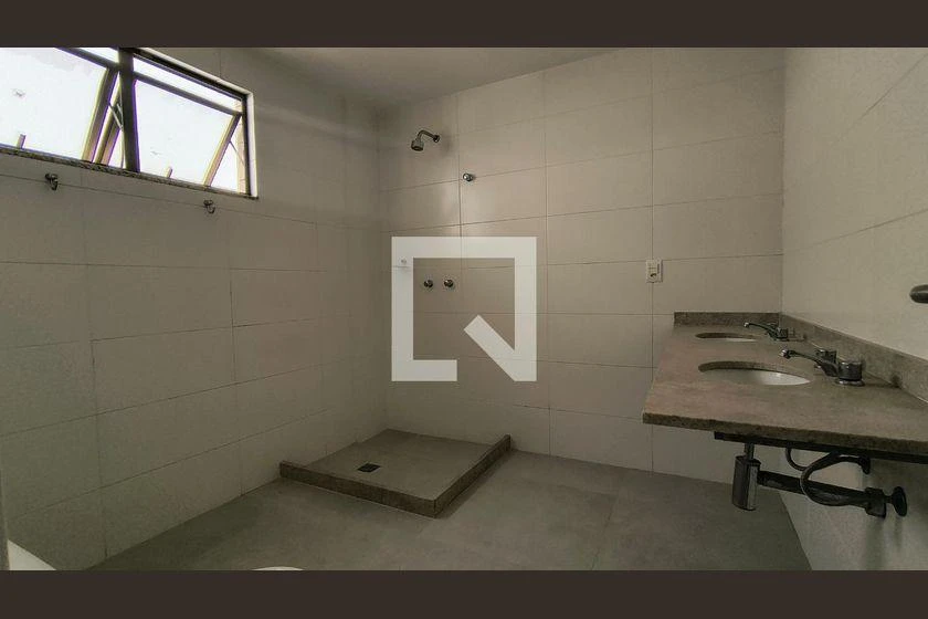 Rental apartment with 3 en-suite bedrooms and 179 m² — photo 33