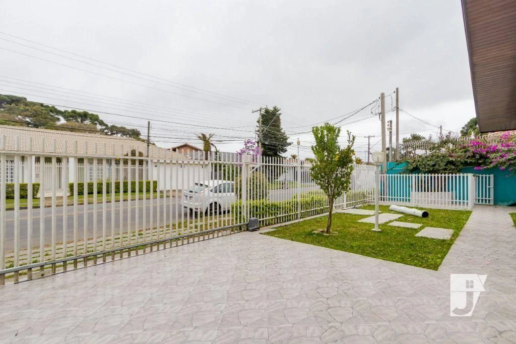 Ванна та 4 спальні: будинок 258 м² — photo 22