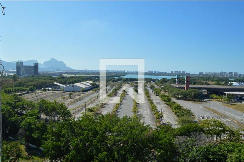 2-bedroom apartment with a water view in Rio de Janeiro — photo 11