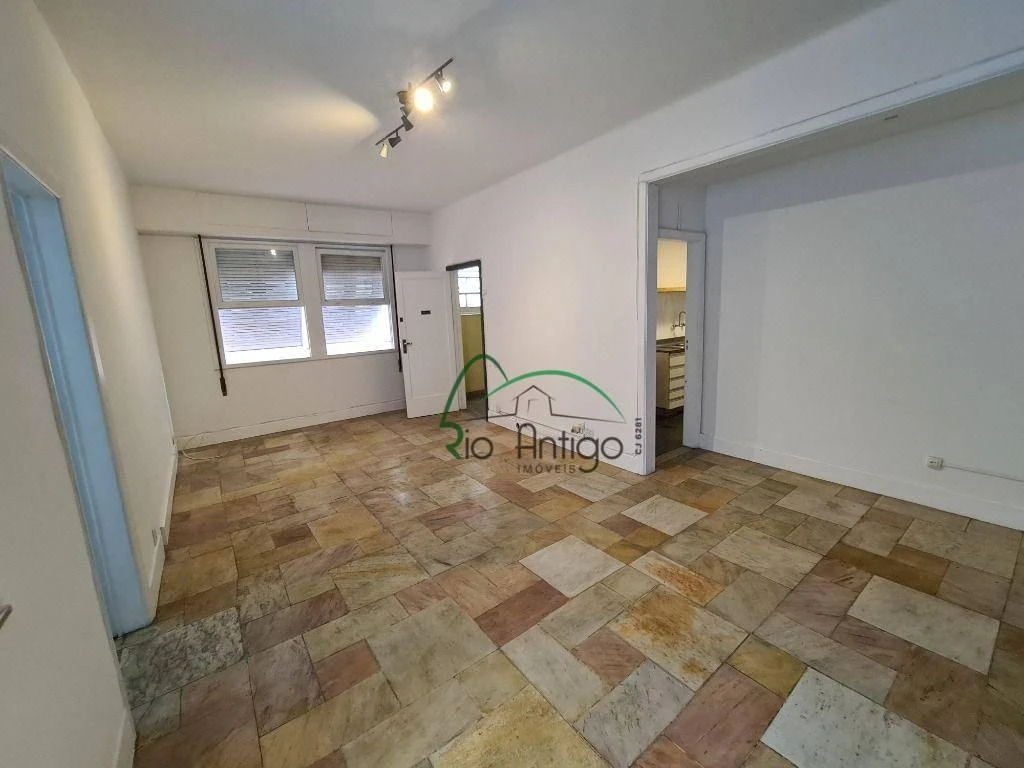 Home office in a 3-bedroom apartment, 110 m² — photo 9