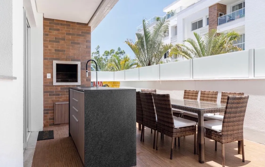 2-bedroom apartment with 2 bathrooms and balcony grill