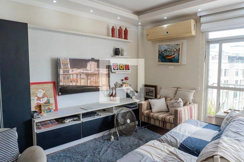 Furnished apartment with 4 bedrooms and 200 m² — photo 9